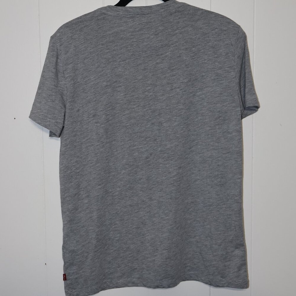 Levi’s Batwing Logo T-Shirt – Grey (Men’s M) - Picture 4 of 11
